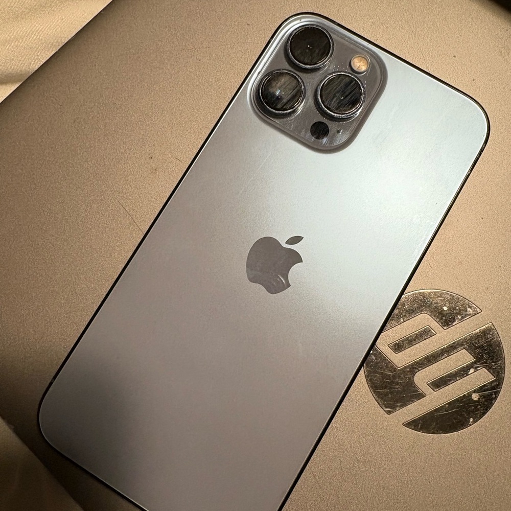 Black Smartphone - Picture 2 of 2